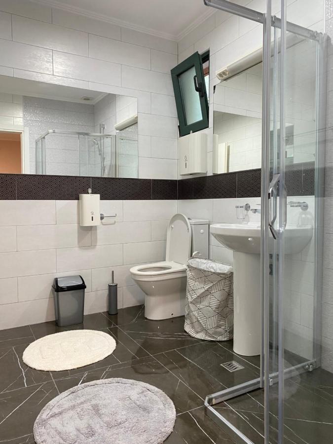 Aquata Apartments Tivat Bagian luar foto