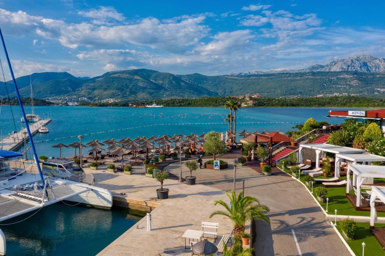 Aquata Apartments Tivat Bagian luar foto